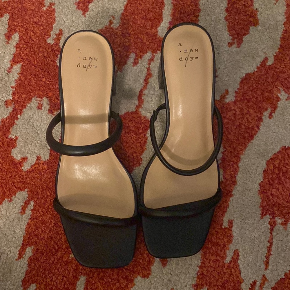 A New Day black dress heels🌺